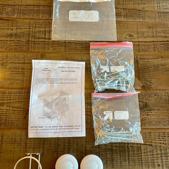 Cottage/Farmhouse bunk bed loft bed (Perfect condition) - Picture 14 of 16